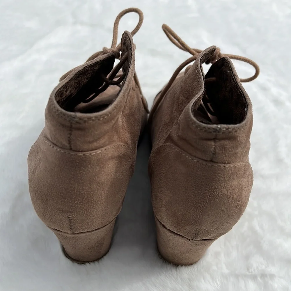 Maurices Wedge Lace Up‎ Booties